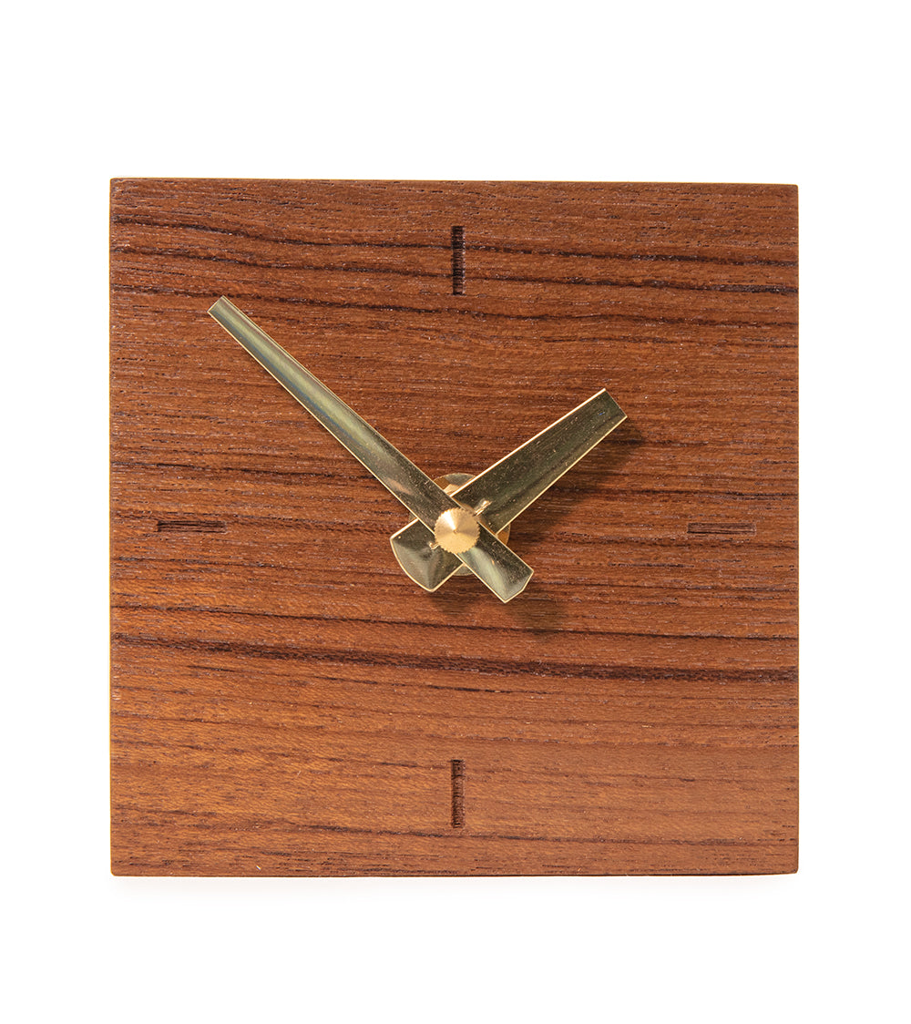 USS Missouri Teak Desk Clock Martin MacArthur